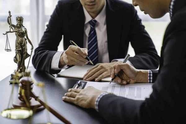 Quels sont les critères à prendre en compte pour trouver un avocat fiscaliste ?