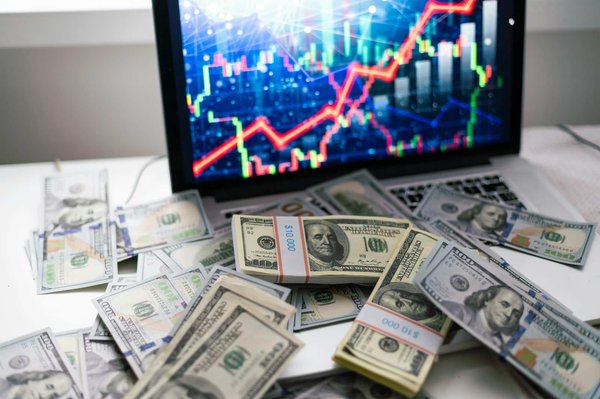 Liberté financière : de la sécurité du salariat à l'indépendance financière